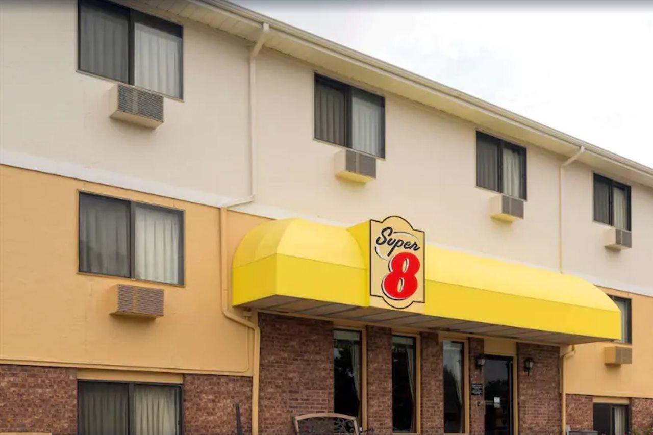 奥马哈东北速8酒店 外观 照片